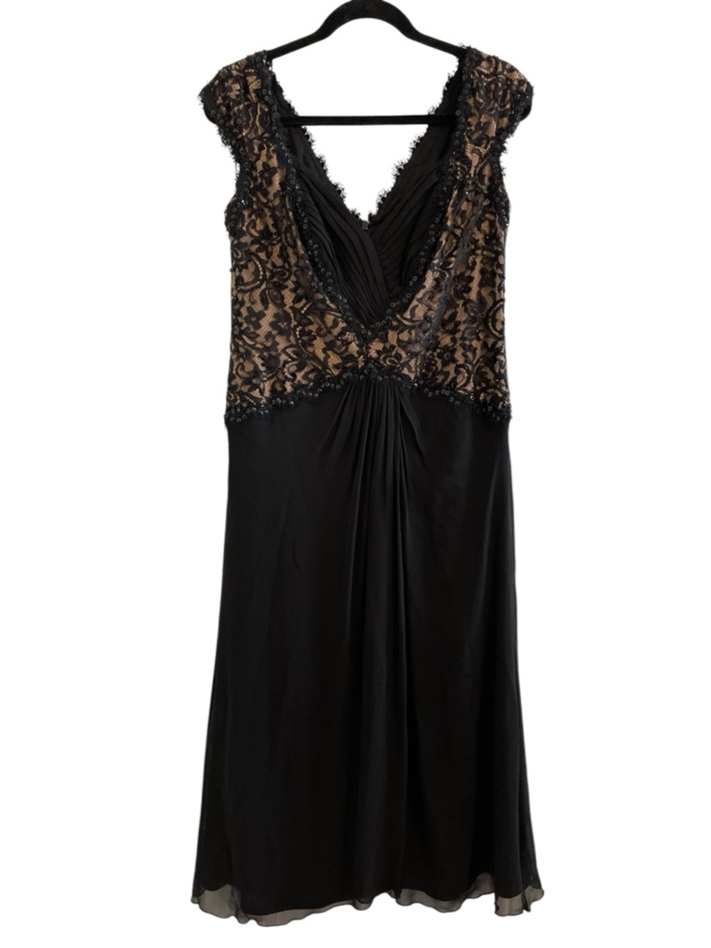Tadashi Collection Black Nude Lace Beaded Silk V-Neck Dress Size 12